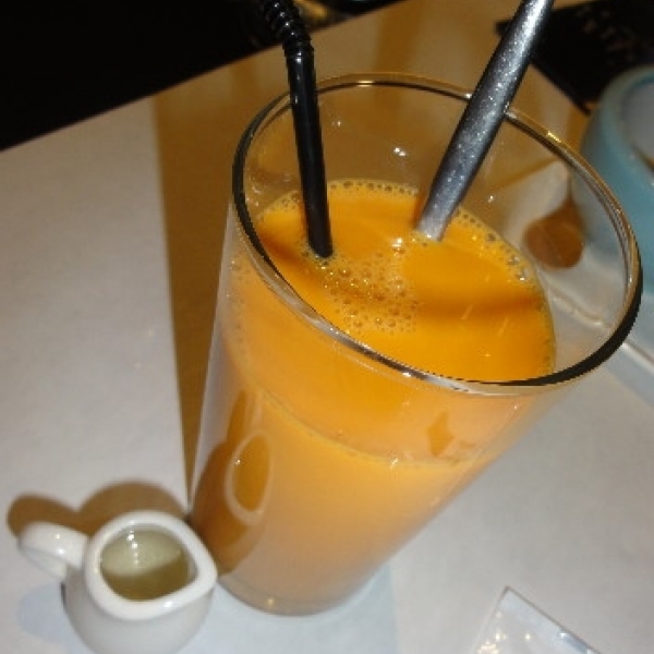 吃泰式一定要點一杯 吃泰式一定要點一杯