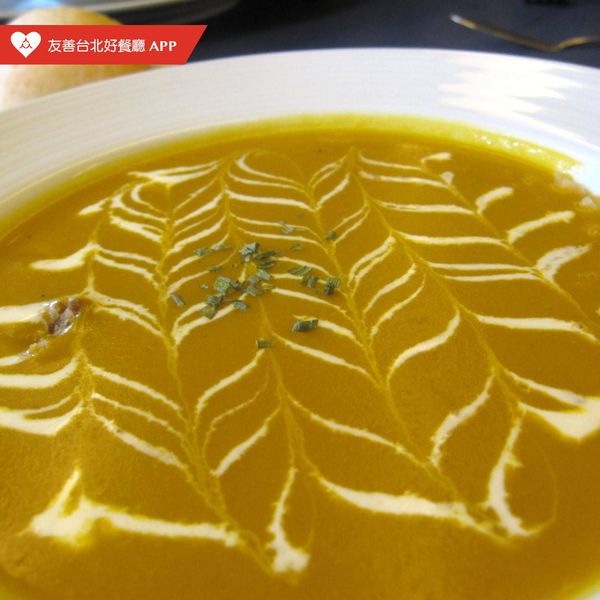 湯(二選一):銀耳南瓜湯 /義式野菇湯
湯(二選一):銀耳南瓜湯 /義式野菇湯
